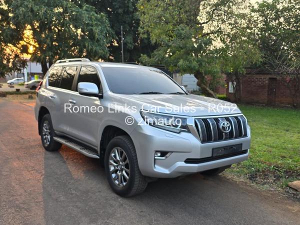 2020 Toyota  Land Cruiser Prado