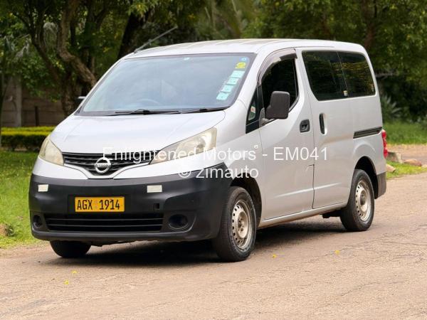 2015 Nissan  NV200