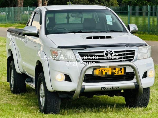 2013 Toyota  Hilux