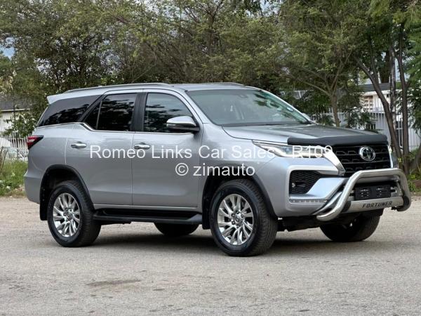 2021 Toyota  Fortuner
