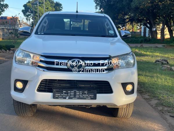 2017 Toyota  Hilux