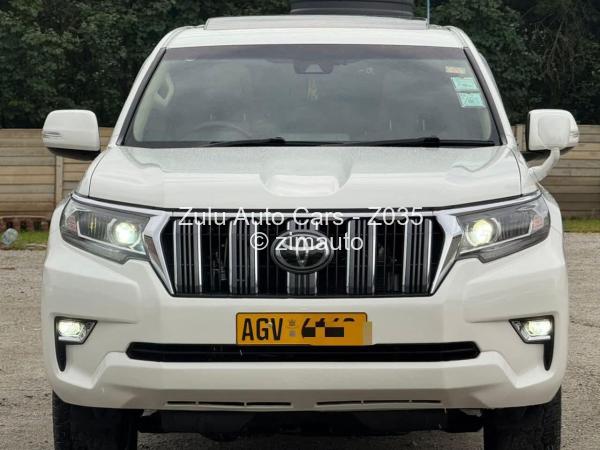 2020 - Toyota  Land Cruiser