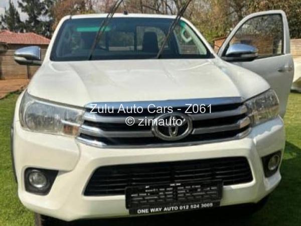 2017 Toyota  HILUX GD6