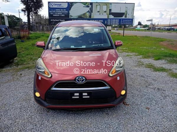 2016 Toyota  Sienta