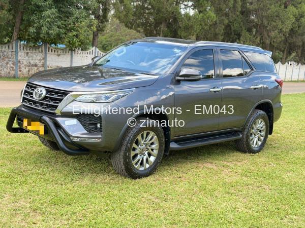 2021 Toyota  Fortuner