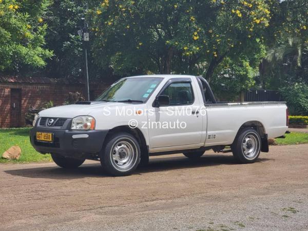 2015 Nissan  NP300 Hardbody
