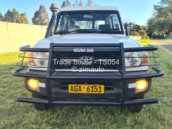 2016 Toyota  Land Cruiser 70