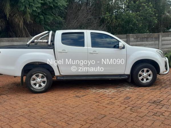 2017 - Isuzu  D-Max Gen 6 2.5