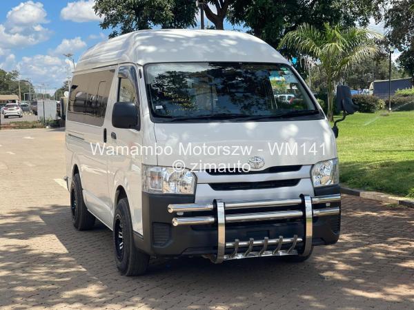 2017 - Toyota  Hiace