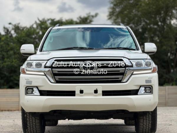 2020 Toyota  Land Cruiser 200