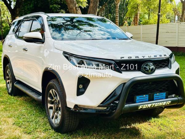 2025 Toyota  Fortuner