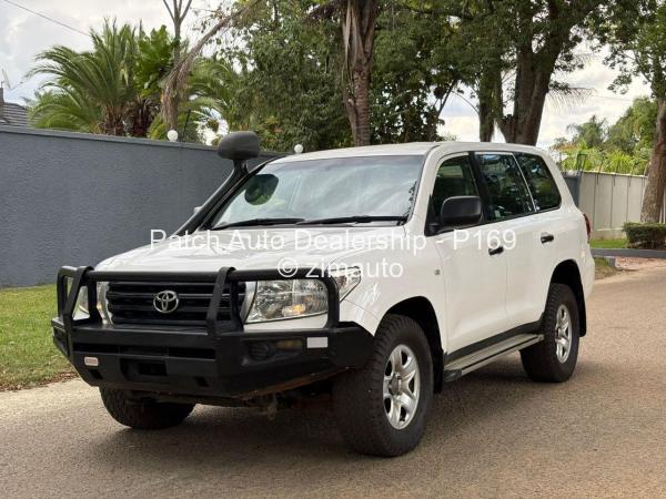 2010 Toyota  Land Cruiser 200