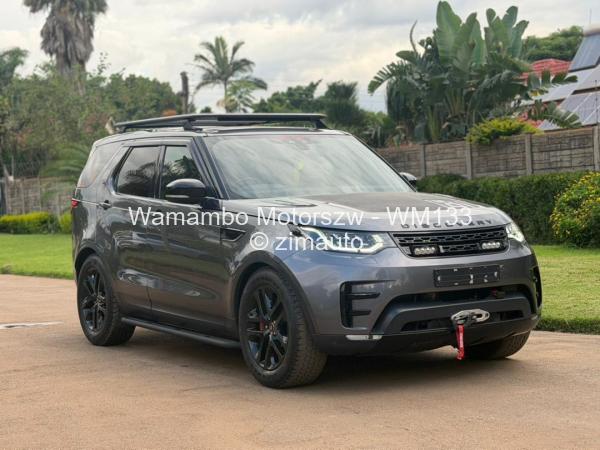 2018 - Land-Rover  Discovery 5