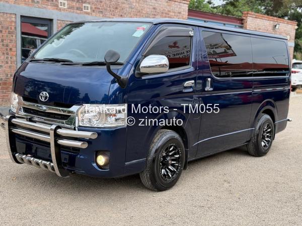 2019 Toyota  Quantum Mini