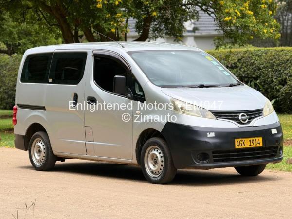 2015 Nissan  NV200