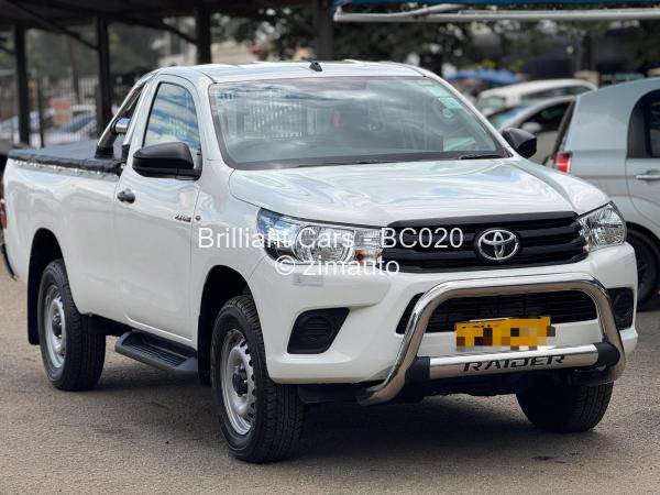 2025 Toyota  HILUX GD6