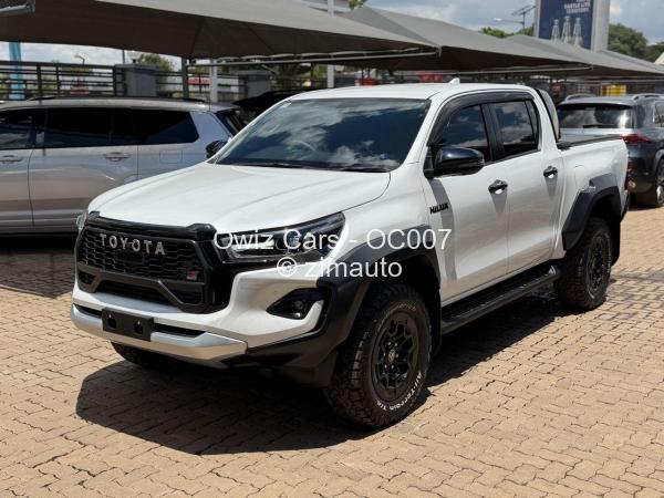 2024 Toyota  Hilux