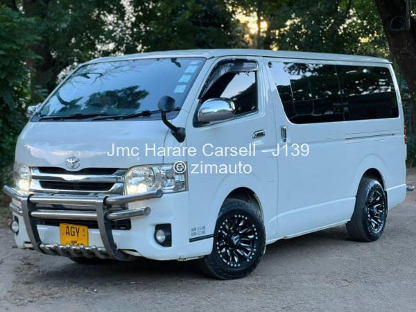 2016 Toyota  Hiace