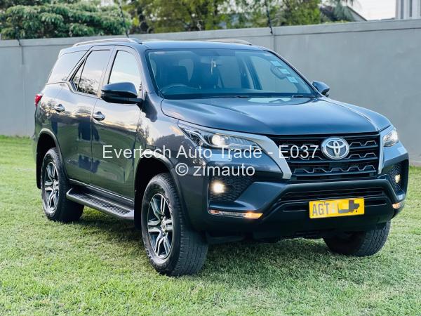 2024 - Toyota  Fortuner