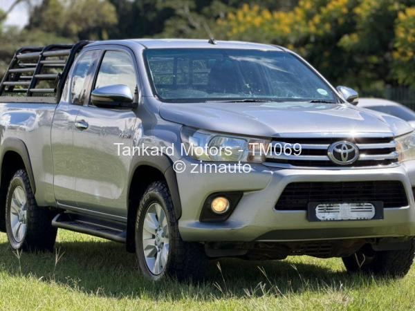 2017 Toyota  Hilux