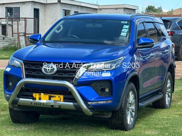2022 Toyota  Fortuner