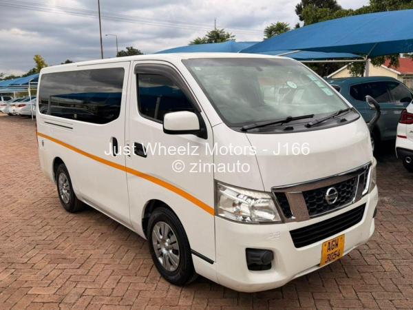 2015 Nissan  Caravan