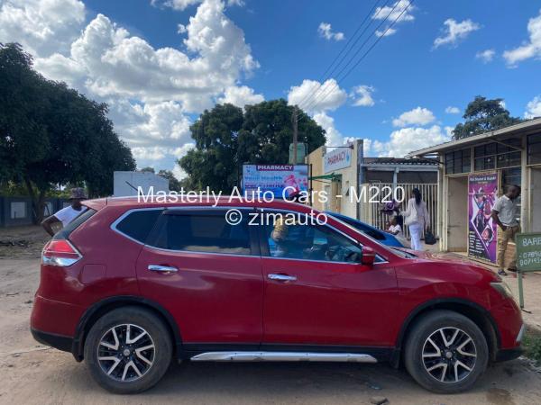 2015 Nissan  X-Trail