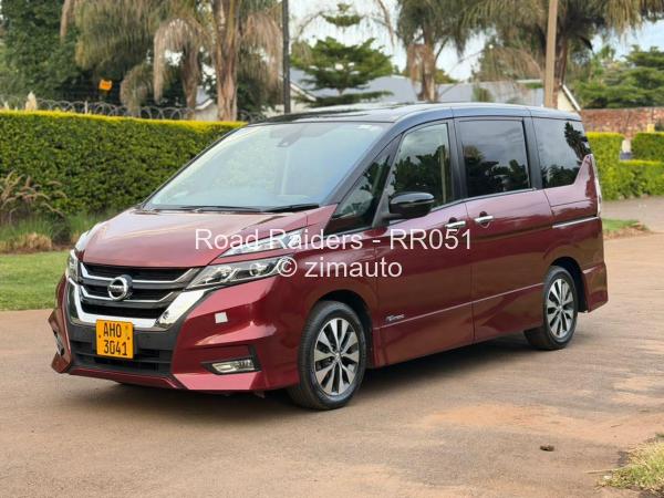 2018 Nissan  Serena