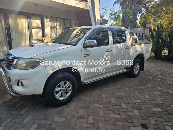 2015 Toyota  Hilux