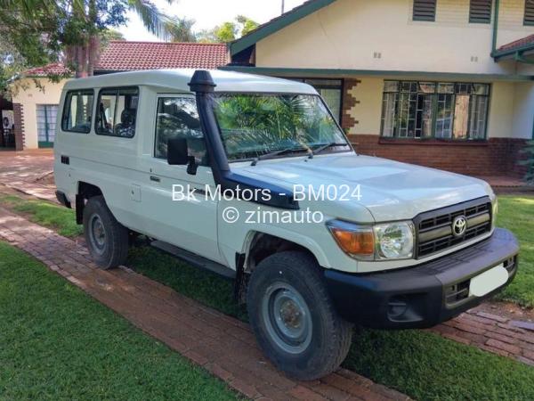 2020 Toyota  Land Cruiser 78