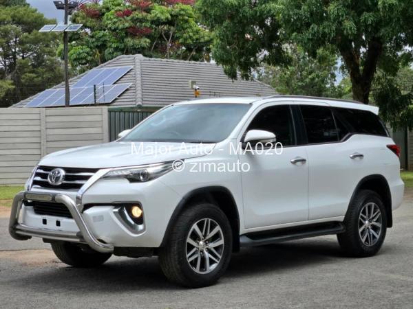 2017 Toyota  Fortuner