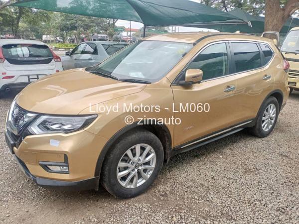 2018 Nissan  X-Trail