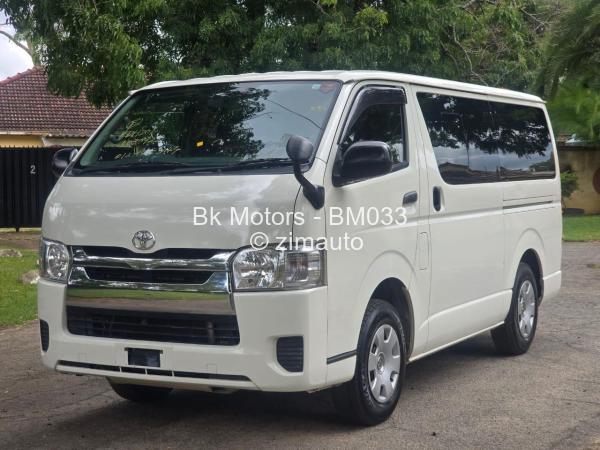 2017 Toyota  Regius Ace