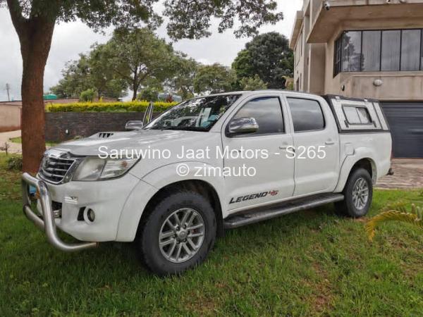 2015 Toyota  Hilux