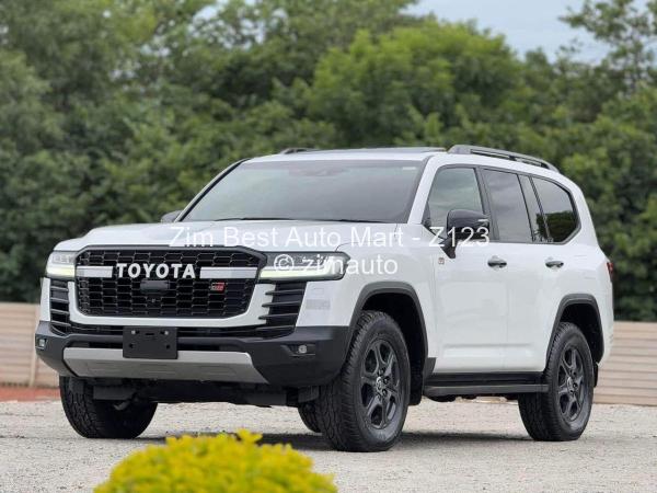 2023 Toyota  Landcruiser 300 GR-S