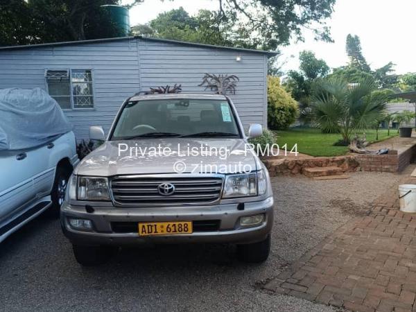 2004 Toyota  Land Cruiser 100