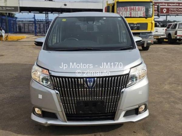 2016 Toyota  Esquire