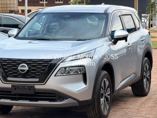2022 Nissan  X-Trail