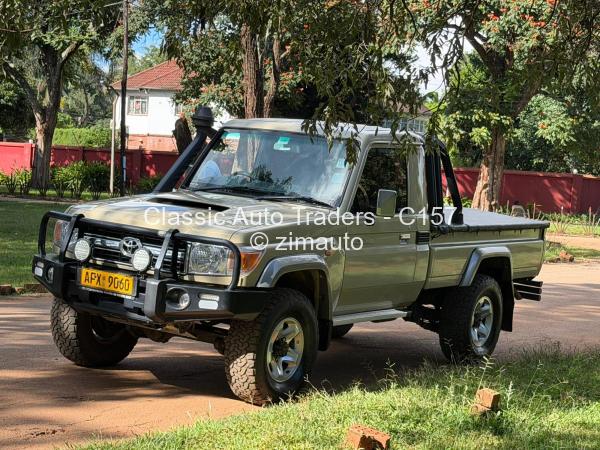 2019 Toyota  Land Cruiser 76