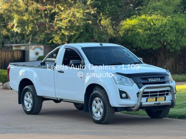2021 Isuzu  Kb