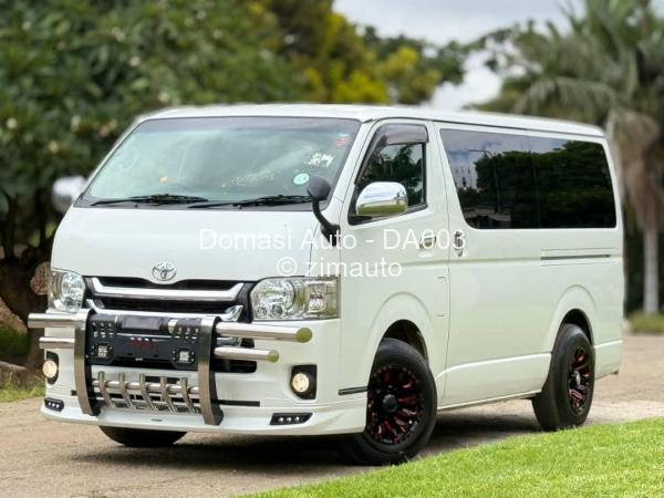 2017 - Toyota  Regius Ace