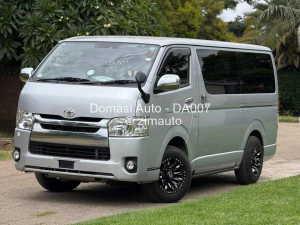 2018 Toyota  Hiace