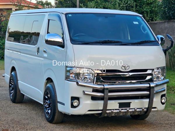 2016 - Toyota  Hiace