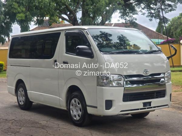 2017 Toyota  Hiace