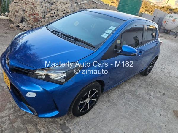 2015 Toyota  Vitz