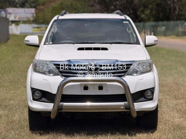 2013 Toyota  Fortuner