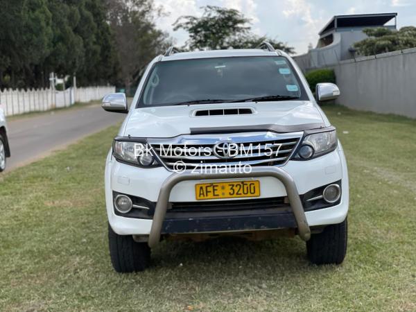 2015 Toyota  Fortuner