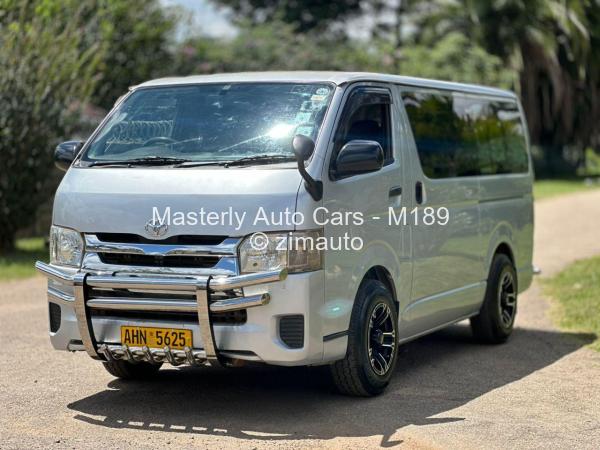 2017 Toyota  Quantum Mini