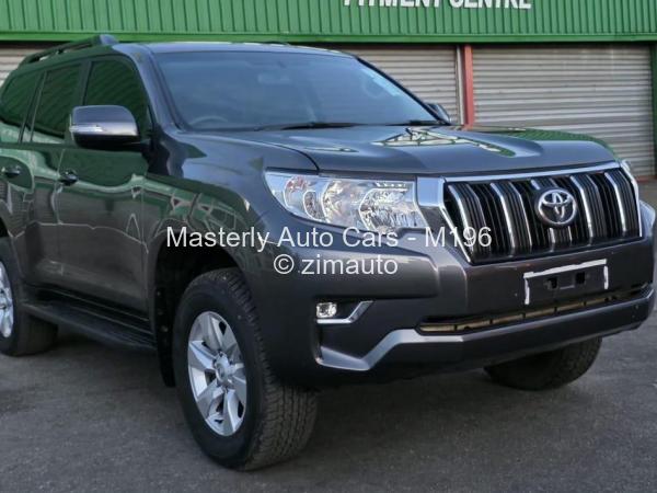 2022 Toyota  Land Cruiser Prado