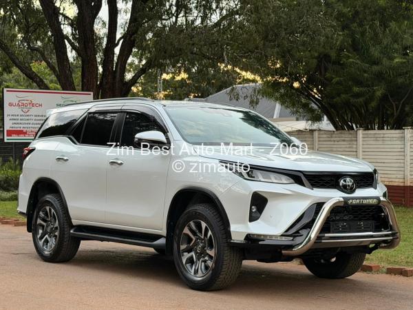 2025 Toyota  Fortuner